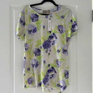 NWT Chicos ladies Tee.